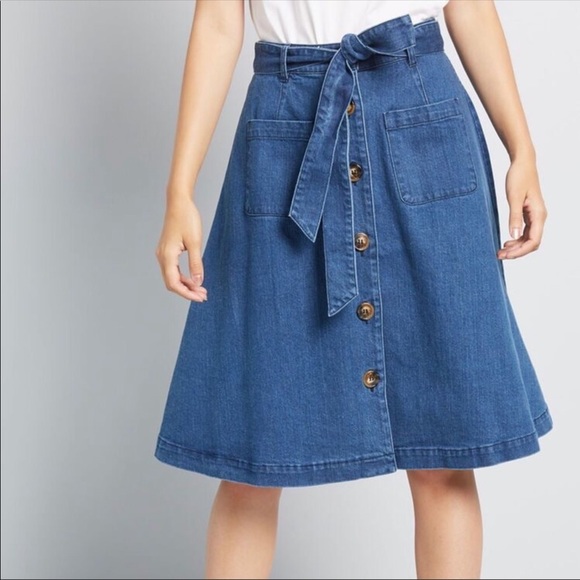 Modcloth Dresses & Skirts - In love with everywhere skirt by ModCloth